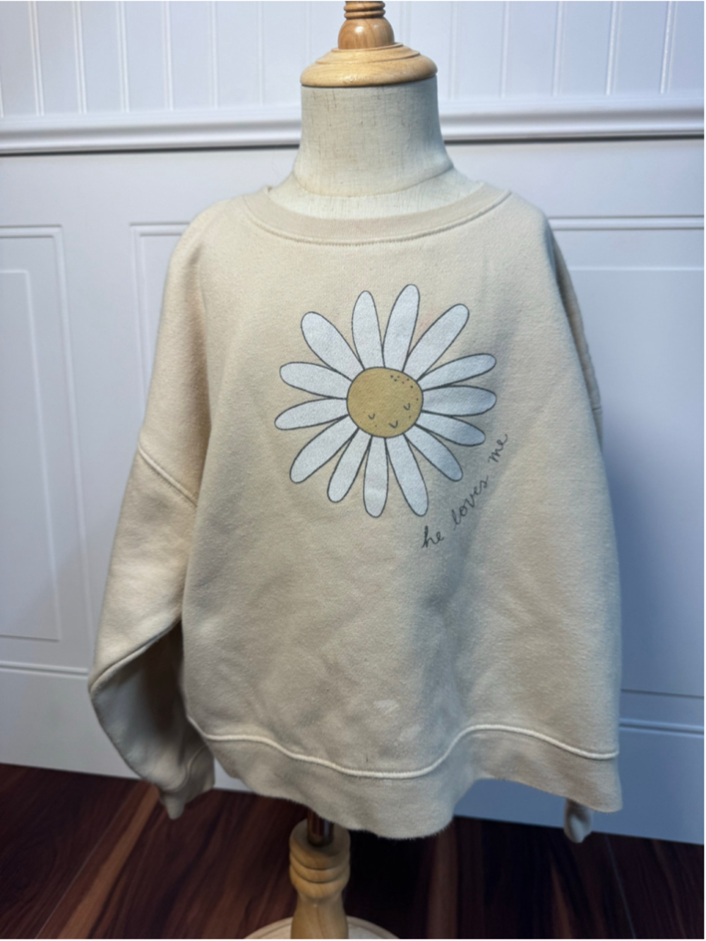 Girls Rylee and Cru Daisy Graphic Sweatshirt Size 8-9 Beige White
